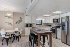 Watercrest 210- Sleeps 12 - Thomas Drive Retreat
